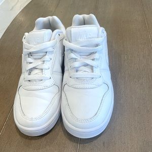 Womens Nike Low Tops